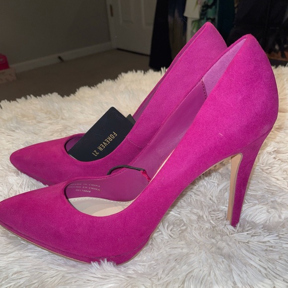 Forever 21 Shoes - Brand new fuchsia high heels